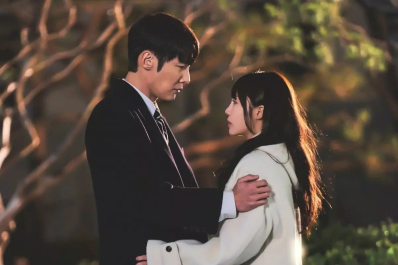 Choi Jin Hyuk e Jeong Eun Ji compartilham um momento romântico em “Miss Night And Day”