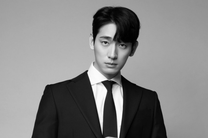 Yoon Bak Dalam Perbincangan Untuk Membintangi Drama Baru Hujung Minggu