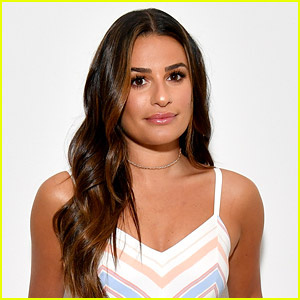 Lea Michele revela os livros sobre gravidez e maternidade que ela escreveu's Reading!