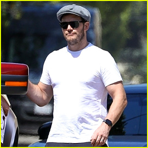 克里斯·普拉特 (Chris Pratt) 与家人在洛杉矶度过阵亡将士纪念日 |克里斯普拉特