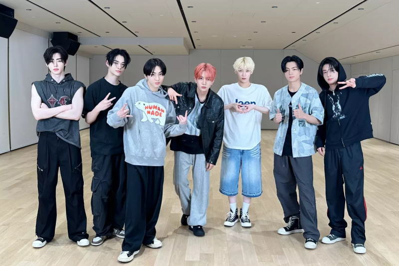 Ver: ENHYPEN muestra movimientos suaves en el video de práctica de baile de “XO (Only If You Say Yes)”