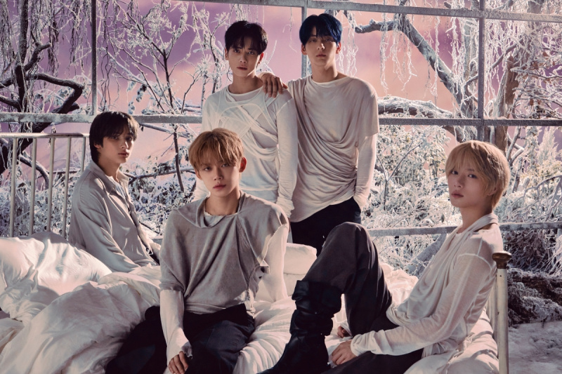 TXT vede žebříčky iTunes po celém světě s 'The Star Chapter: SANCTUARY'
