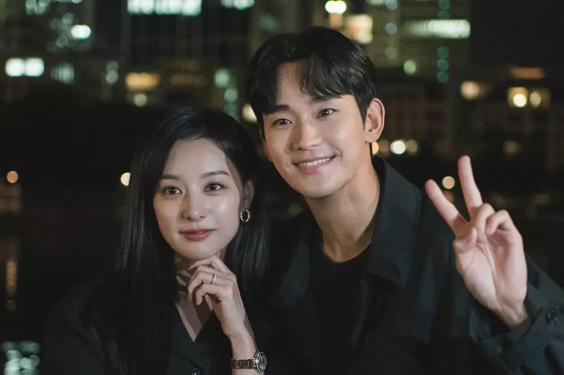 “Queen Of Tears” Puncaki Peringkat Drama dan Aktor Paling Menarik, Dengan Pemerannya Menyapu 6 Dari 10 Posisi Teratas