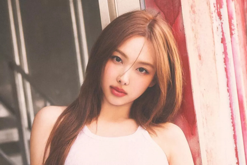 KÉTSZER's Nayeon Becomes 1st K-Pop Female Soloist To Spend Multiple Weeks On Billboard 200 With 2 Different Albums