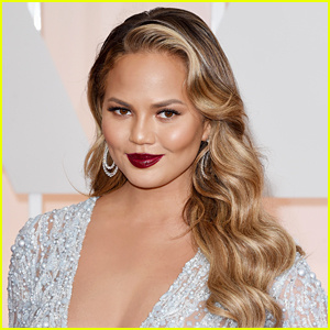 Chrissy Teigen offre des forfaits de soins aux affamés aux travailleurs chanceux de la restauration de L.A. | Chrissy Teigen