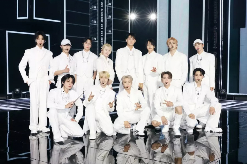 Vaata: SEVENTEEN võitis 'MAESTRO' esimese võidu saates 'Show Champion'; Esinevad MAMAMOO Solar, Xdinary Heroes ja palju muud