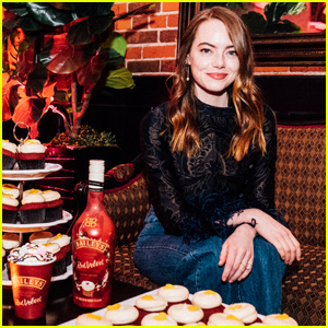 Emma Stone pořádá Valentýnskou charitativní párty pro své Em a přátele Magic House! | Emma Stoneová
