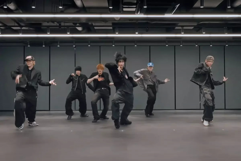 Panoorin: RIIZE Rocks To That “Boom Boom Bass” Sa High-Energy Dance Practice Video