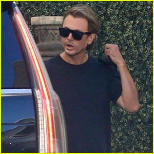Jonathan Cheban kilép Beverly Hillsben, miután fegyverrel kirabolták | Jonathan Cheban
