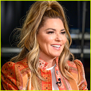 Shania Twain Mengungkapkan Dia Memiliki Beberapa Operasi Tenggorokan Akibat Penyakit Lyme | Shania Twain