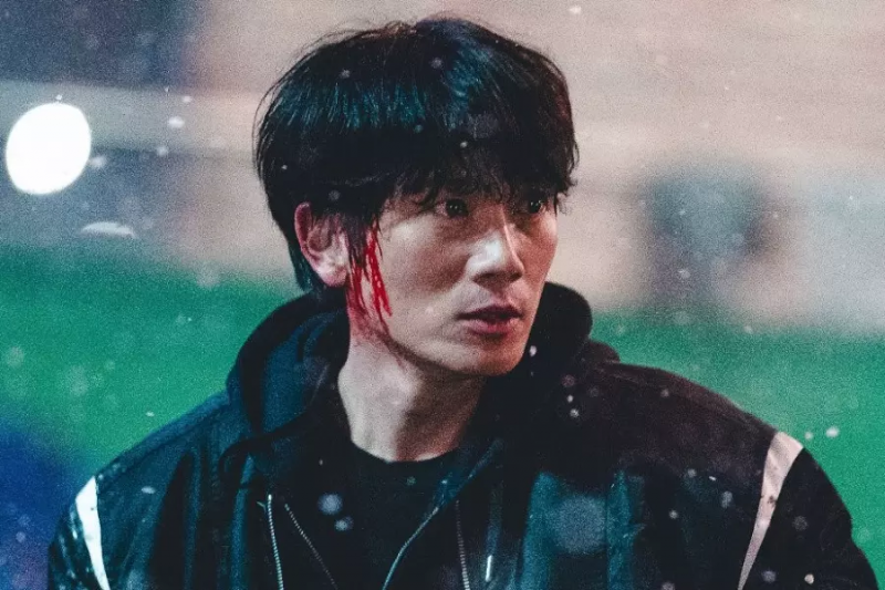 จีซองเผชิญหน้ากับผู้ต้องสงสัยอาชญากรรมยาเสพติดด้วยความรู้สึกผิดชอบชั่วดีใน “Connection”