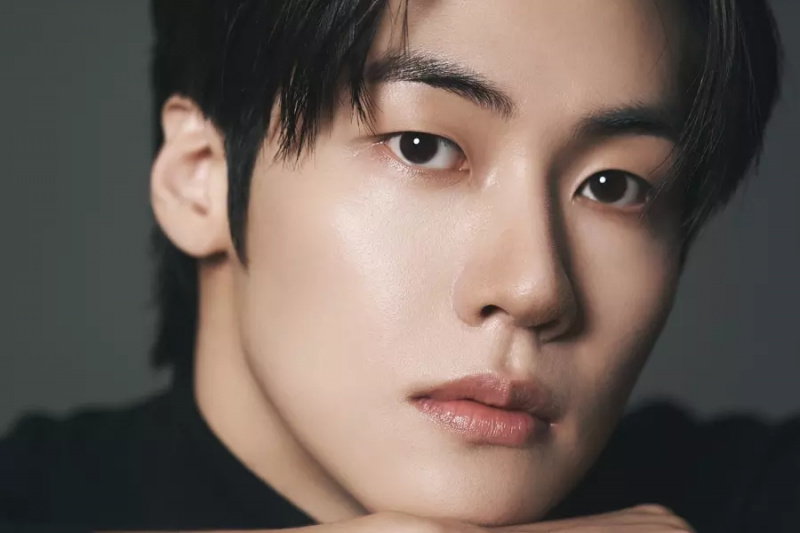 Lee Seung Hyub N.Flying Berbicara Tentang Perannya di “Lovely Runner”, Rekan Bintangnya, dan Proyek Masa Depannya