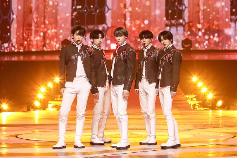 Exclusivo: TXT anuncia el inicio de la tercera gira mundial “ACT: PROMISE” con actuaciones etéreas y nuevas narrativas