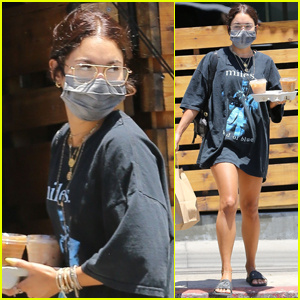 Vanessa Hudgens sai em Coffee Run em Los Angeles | Vanessa Hudgens