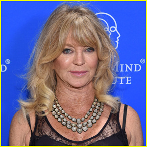 Goldie Hawn ütleb, et ta nutab 'kolm korda päevas' karantiini ajal | Goldie Hawn
