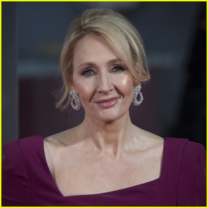 JK Rowling Bir Kez Daha Transseksüel Topluluğu Hakkında Konuşuyor