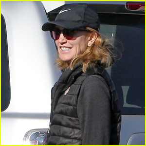 Felicity Huffman zdieľa smiech s kolegami dobrovoľníkmi počas komunitnej služby v L.A. | Felicity Huffmanová