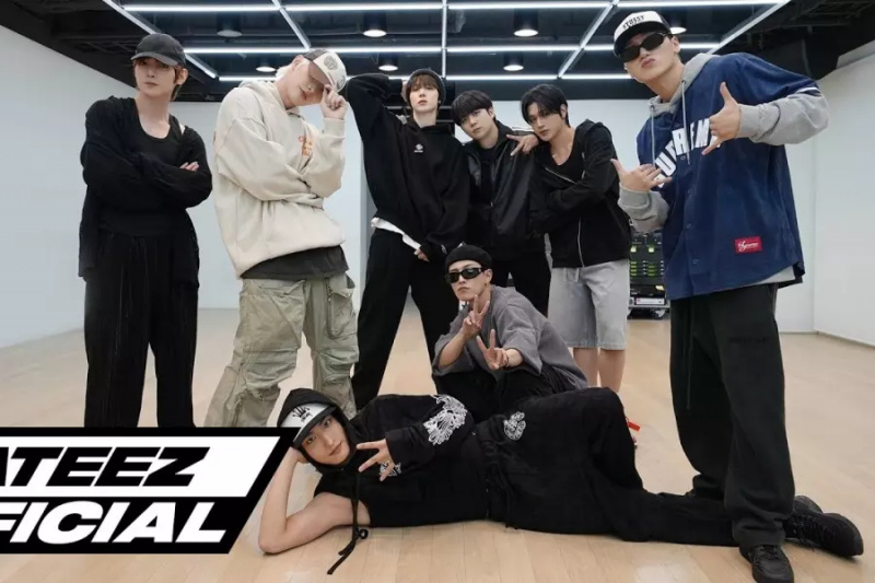 보기: ATEEZ는 부드러운 댄스 연습 영상에서 '작동'하는 방법을 알고 있습니다.