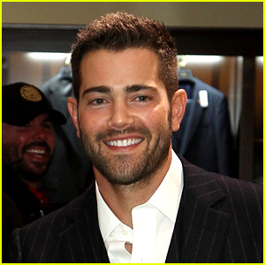 Jesse Metcalfe พูดถึง 'องก์ที่สอง' ของเขา โดยหวังว่าจะพบโปรเจ็กต์เพื่อเสริมความแข็งแกร่งให้กับอาชีพของเขา | เจสซี่ เมตคาล์ฟ