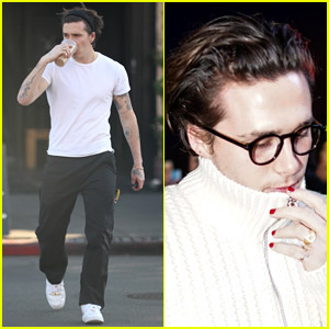 Brooklyn Beckham stellt seinen roten Nagellack zur Schau | Brooklyn Beckham
