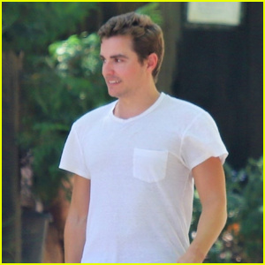 Dave Franco Griffith Park'ta Yürüyüşe Çıkıyor | dave franco