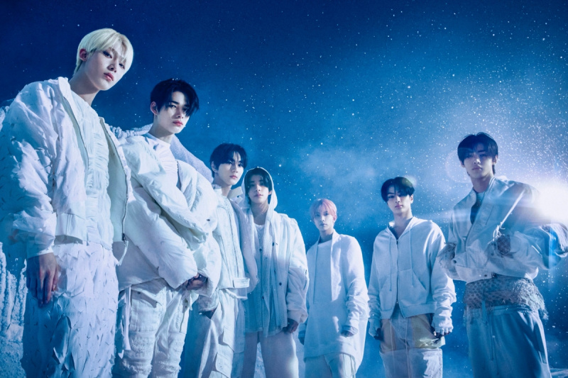 ENHYPEN nastavuje osobní rekord v žebříčku Billboard 200, protože „ROMANCE: UNTOLD“ se znovu dostává do top 7