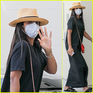 Kelly Rowland pozdravlja dok kupuje u Bottega Veneta na Beverly Hillsu | Kelly Rowland