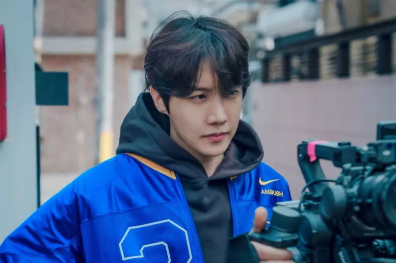 BTS's j-hope Enters Top 5 Of Billboard 200 For 1st Time As Soloist With