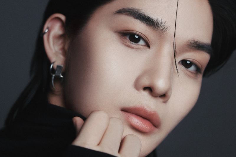 Bae Jin Young lansează noi conturi de social media cu noi fotografii de profil
