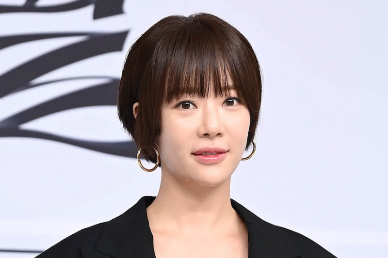 Update: Hwang Jung Eum entschuldigt sich ausführlich für die jüngsten Beiträge, in denen es um einzelne Personen im Zusammenhang mit ihrem Ehemann ging
