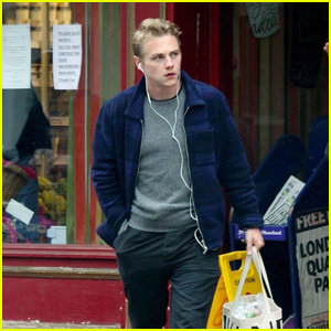 Ben Hardy wyjeżdża, by odebrać zapasy w Londynie w trakcie kwarantanny | Ben Hardy