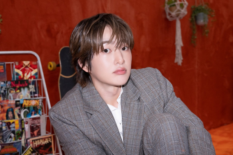 Atualização: Onew do SHINee revela novos teasers para o single de pré-lançamento “Mansae”