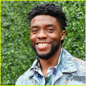 Бивш служител в книжарница's Story of Meeting Chadwick Boseman Is Going Viral