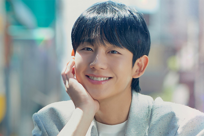 Ο Jung Hae In To Sing Final OST για το 'Love Next Door'