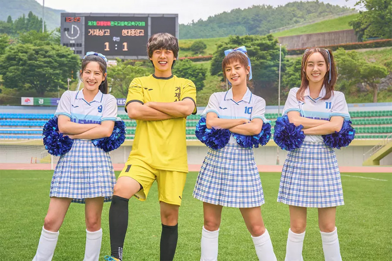 Hyeri, Lee Jung Ha, Park Se Wan và Jo Aram tỏa ra niềm vui và năng lượng trong những poster sống động cho bộ phim sắp ra mắt “Victory”
