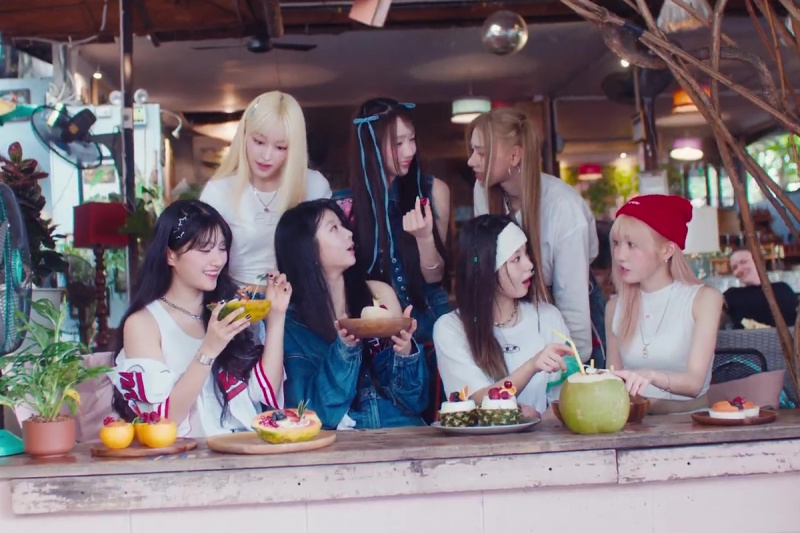 Panoorin: Kim Jae Joong-Produced Girl Group SAY MY NAME Showcases Versatile Charms In Debut MV For'WaveWay'