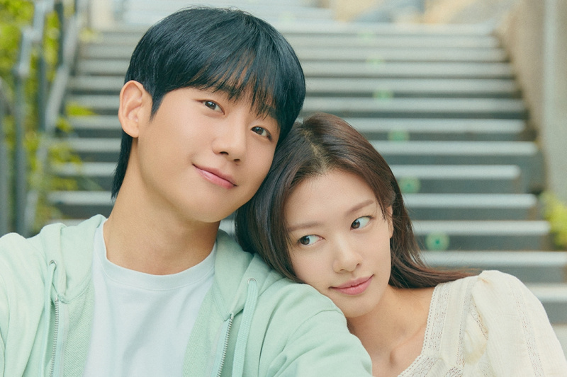 'Love Next Door' נכנס למחצית השנייה בדרוג מספר 1