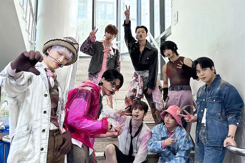 Дивіться: ATEEZ отримує другу перемогу за «WORK» на «Music Bank»; Виступи TWS, Kep1er, BADVILLAIN та інших