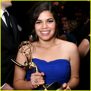 America Ferrera, Emmy Galibiyetinden 'Eğlenememesinin' Yıkıcı Nedenini Açıkladı | Amerika Ferrera
