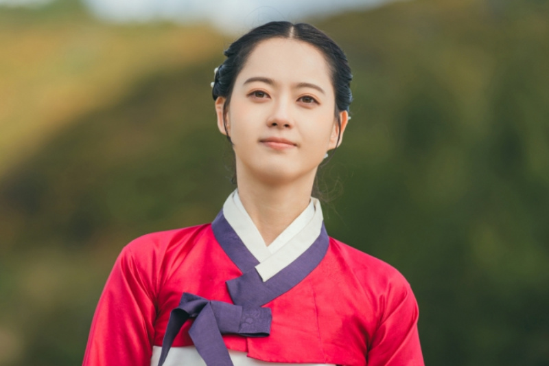 โกอารา พูดถึงการเล่นเป็นเจ้าหญิงหัวก้าวหน้าใน “The Scandal Of Chunhwa” เรื่องราวที่น่าสนใจของละคร และอีกมากมาย