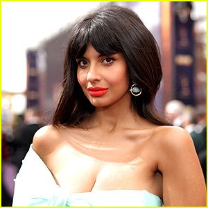 Jameela Jamil responde a ser acusada de tener el síndrome de Munchausen
