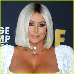 Aubrey O'Day riposte aux Body Shamers et partage un selfie pour prouver à quoi elle ressemble | Aubrey O'Day