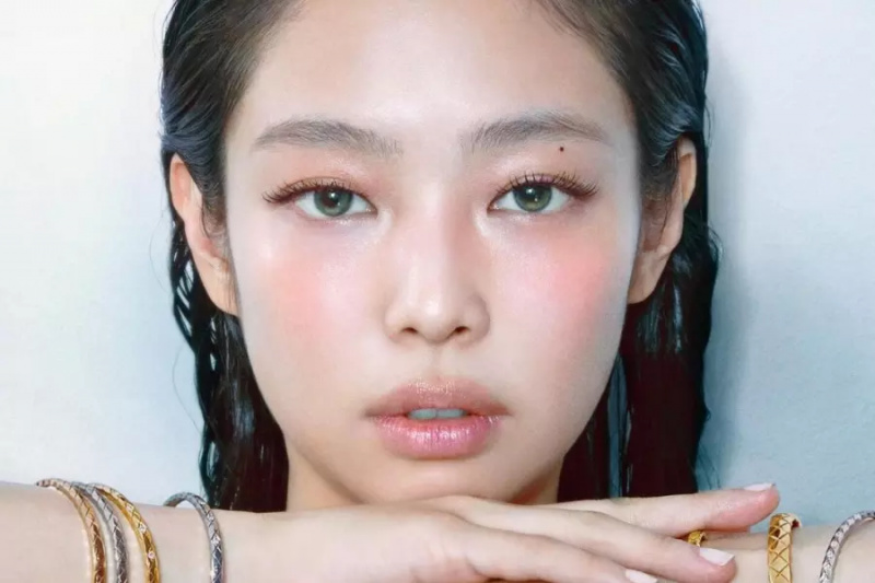 เจนนี่ วง BLACKPINK กลายเป็นศิลปินเดี่ยวเกาหลีหญิงคนแรกที่ได้ระดับแพลตตินัมในอเมริกาด้วยซิงเกิ้ล