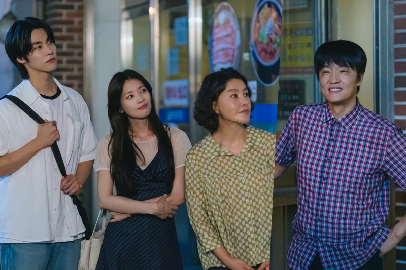 Jung So Min, Lee Seung Hyub, Park Ji Young og flere støtter Jo Han Chuls pensjonisttilværelse i 'Love Next Door'