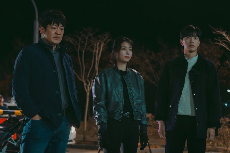 Ang “Crash” ay Patungo sa Finale na May Maliit na Pagbaba ng Rating