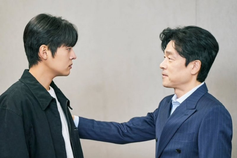 Lee Seung Joon prévoit d'exploiter Ryeoun dans sa vengeance contre Go Hyun Jung dans «Namib»
