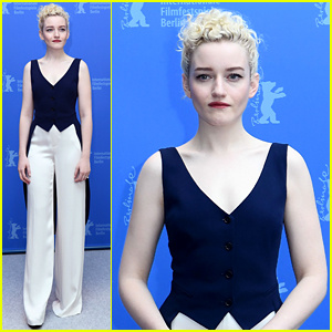 Julia Garner Bu Nedenle Herkesin 'Asistanı' Görmesini İstiyor | Julia Garner