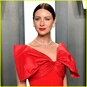 Outlander’s Caitriona Balfe trả lời hàng tấn câu hỏi của người hâm mộ khi xa cách xã hội ở nhà | Caitriona Balfe