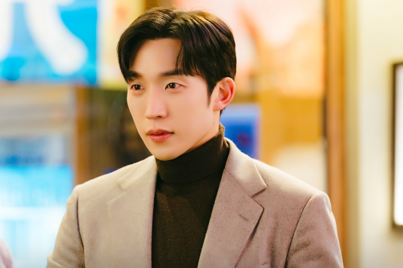 Lee Sang Yi jakaa näkemyksiä roolistaan, hahmojen suhteista ja jälleennäkemisestä Shin Min Ahin kanssa uudessa draamassa 'No Gain No Love'
