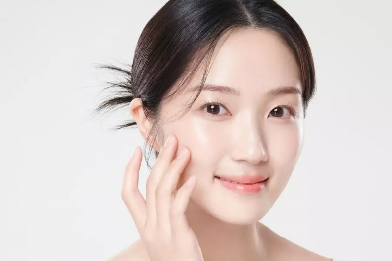 Kim Hye Yoon подписва с агенцията Artist Company на Lee Jung Jae